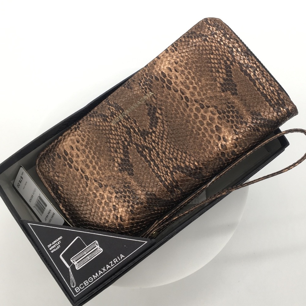 Bcbg maxazria zip around wallet